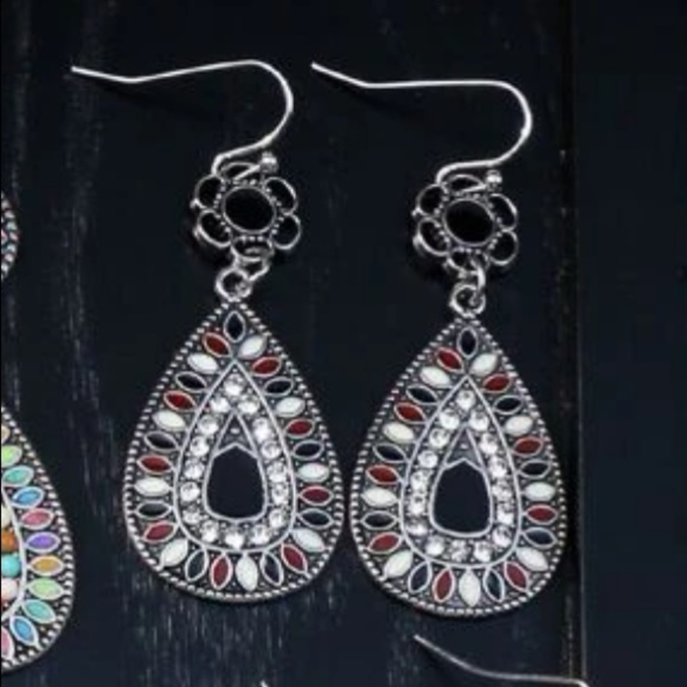 Shein Teardrop Earrings ❤️ Red/Black